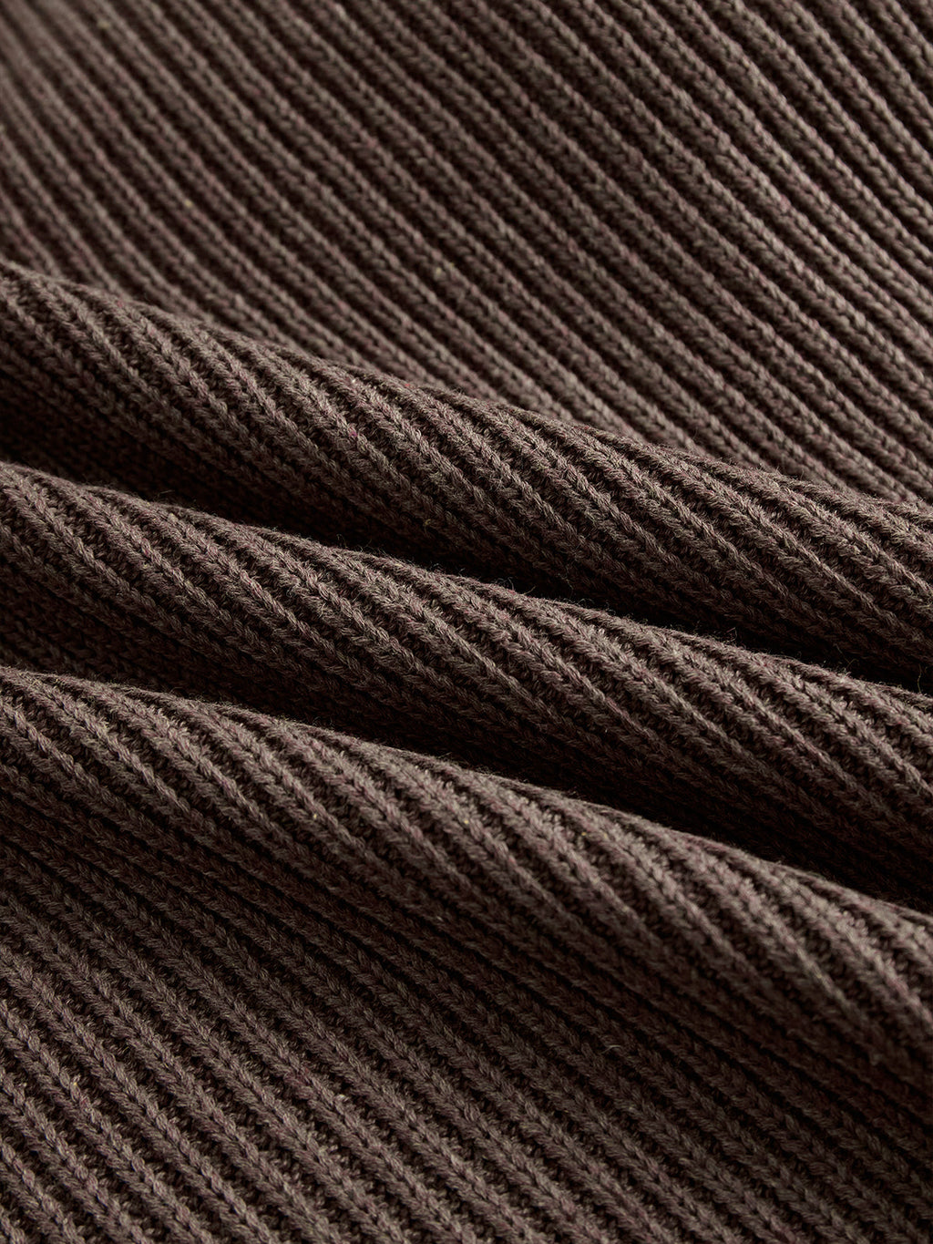 Robe de malha com volantes — Doce, quente & romântica