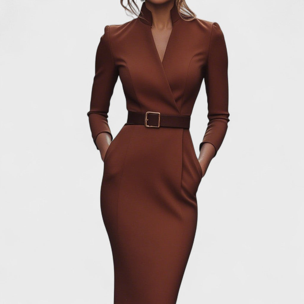 Mandarin - Vestido Preto Refinado com Cinto e Gola