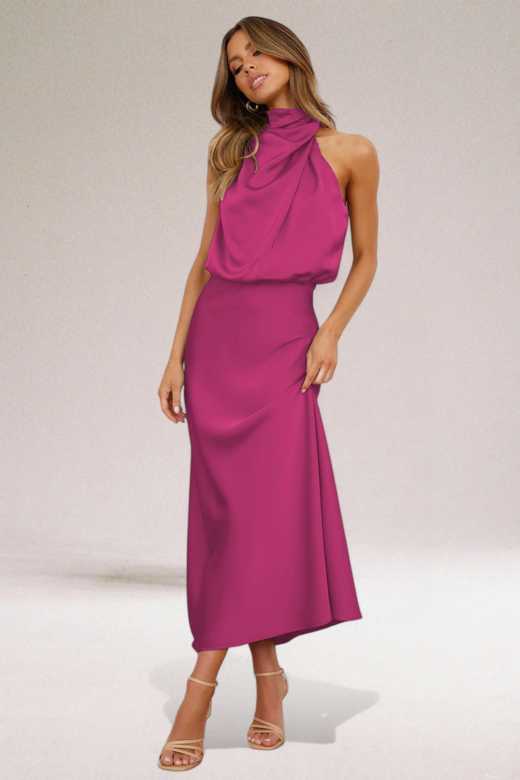 Flavia | Vestido de Mulher Halter de Cetim Glamouroso