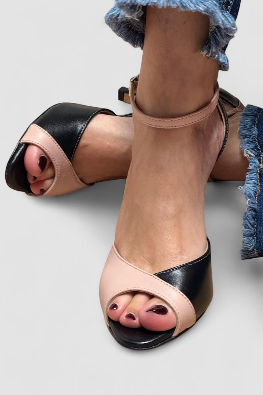 Noirella - Sapatos de salto médio com tira no tornozelo