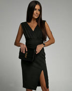 Fresia | Vestido de Mulher justo com decote em V e fenda