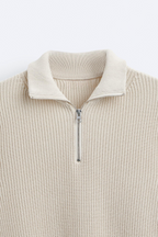 Sweater de Gola Alta com Zíper